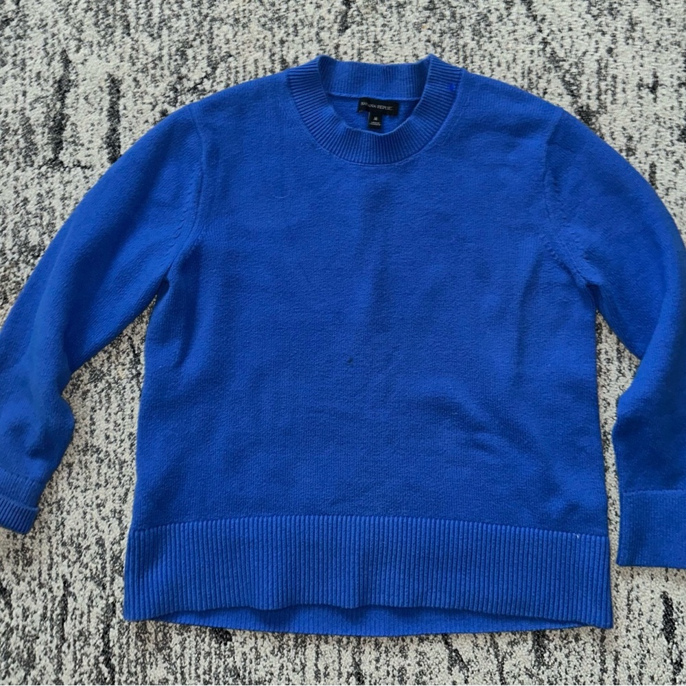 Banana Republic ladies Vibrant Blue Crewneck Sweater